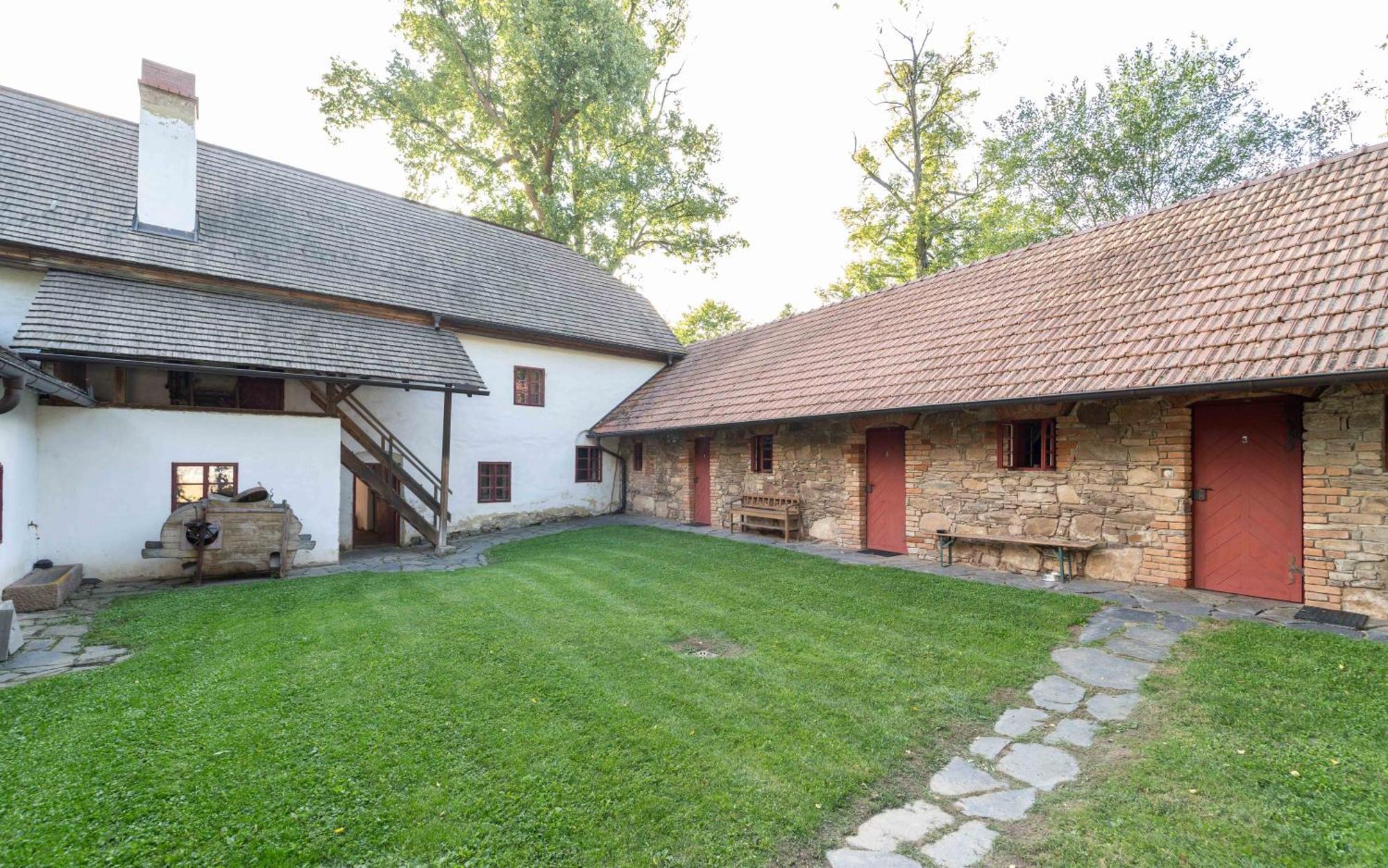 Porcuv Mlyn Hotel Bykovice ภายนอก รูปภาพ