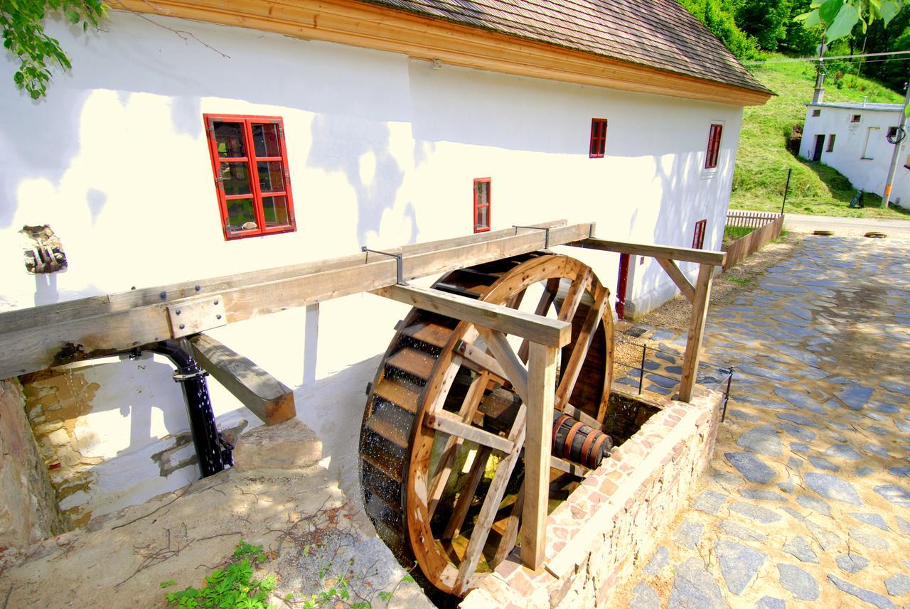Porcuv Mlyn Hotel Bykovice ภายนอก รูปภาพ