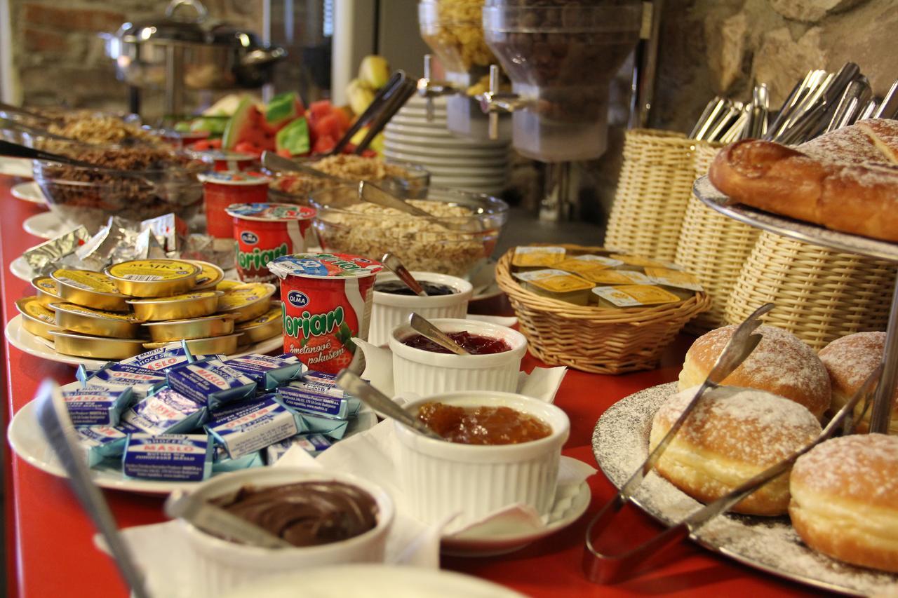 Porcuv Mlyn Hotel Bykovice ภายนอก รูปภาพ